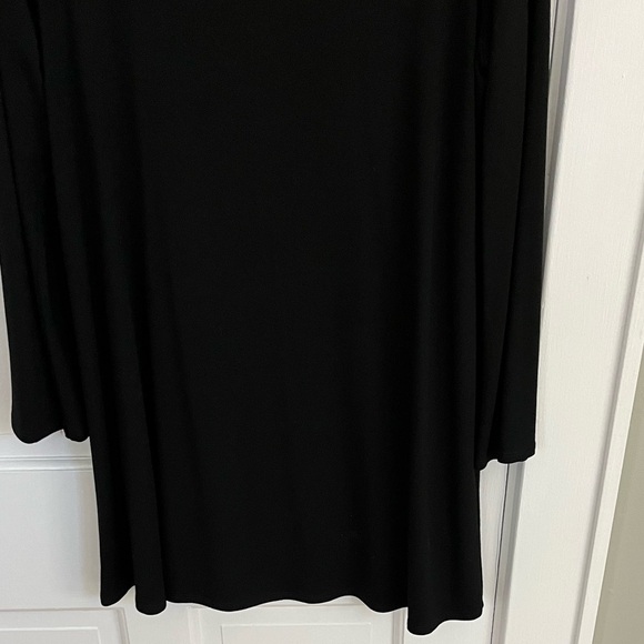 Eileen Fisher Black Jersey Knit Long Sleeve Shift Dress size M Minimalist - Picture 4 of 14